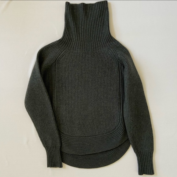 Wilfred Free Italian Yarn Turtleneck Sweater in Dark Green Size XXS - Picture 8 of 10